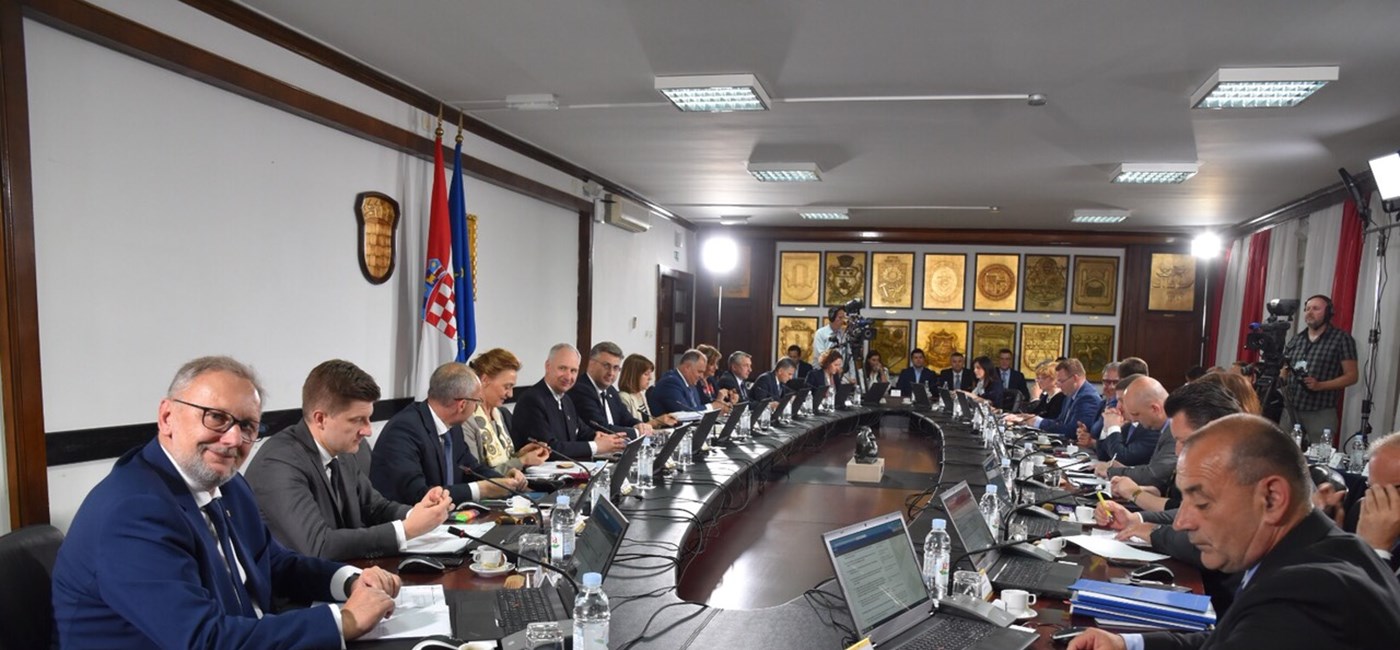 Gradu Splitu i Splitsko-dalmatinskoj županiji više od 2 milijarde kuna